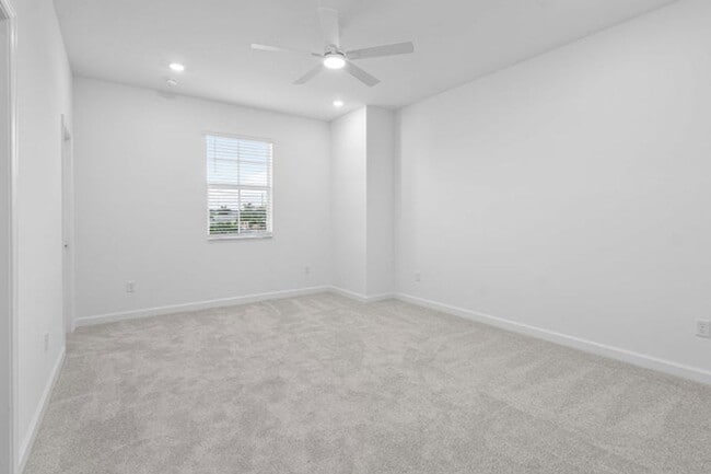 Building Photo - 6843 Cobia Cir