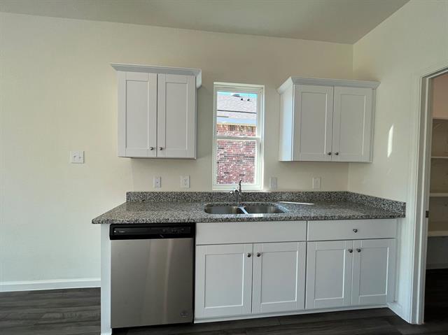 Building Photo - 786 Yorkshire Dr