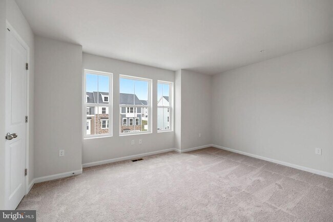 Building Photo - 5616 Ludlow Pl