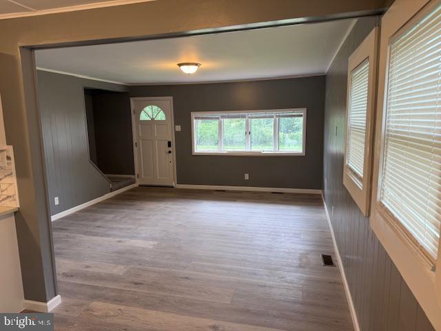 Building Photo - 236 Larchmont Dr