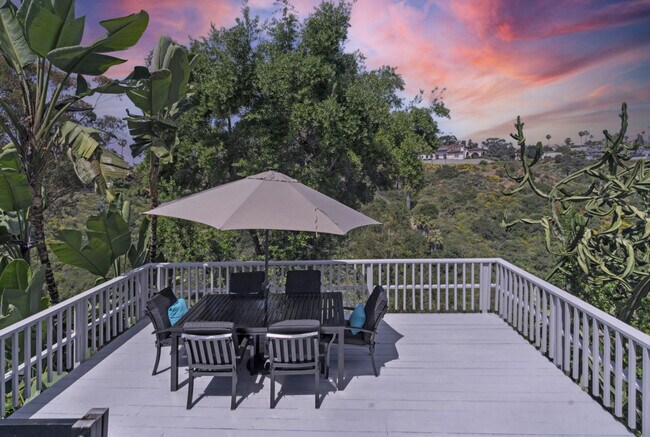 Building Photo - 1072 Johnson Ave