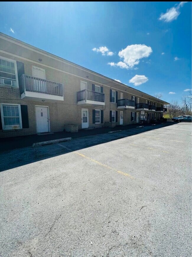 Building Photo - 100 Carter Dr