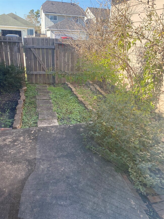 Building Photo - 21822 Grassy Hill Ln