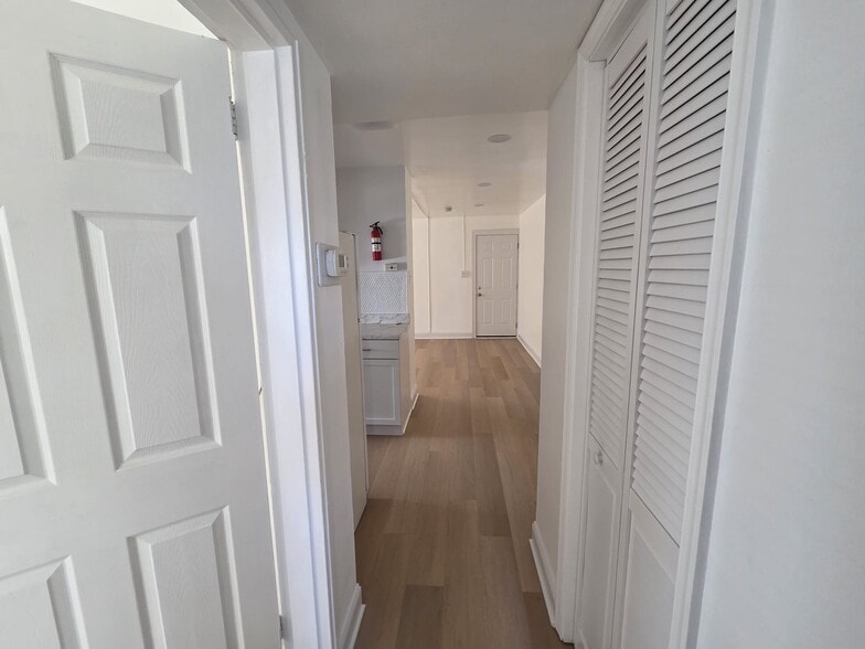 Hallway - 1243 16th St NE