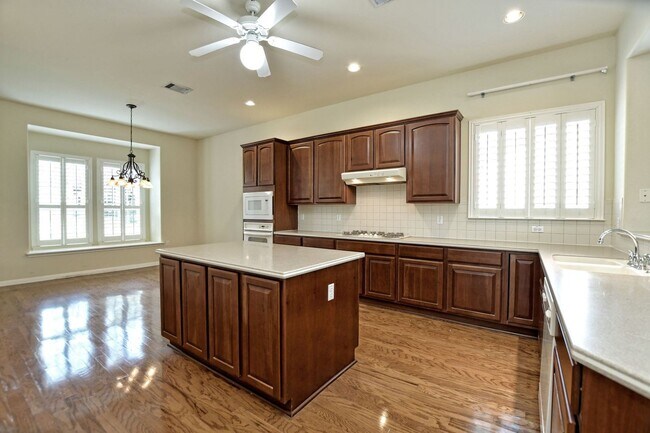 Building Photo - 125 Fox Home Ln