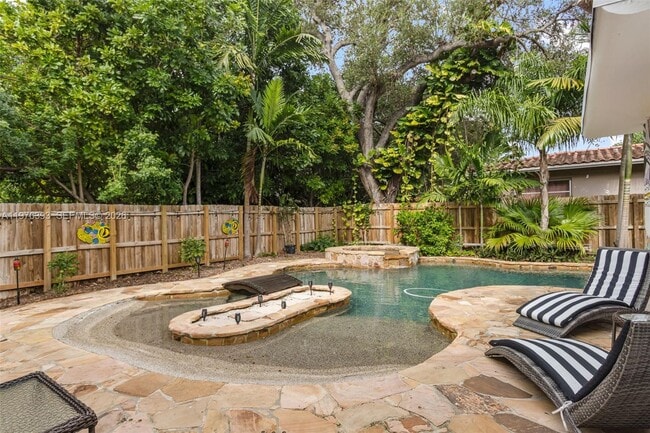 Building Photo - 8700 N Miami Ave