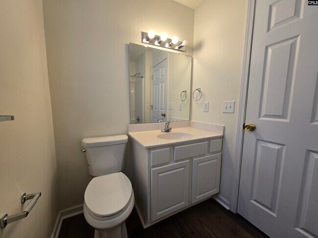 Building Photo - 132 Fox Grove Cir