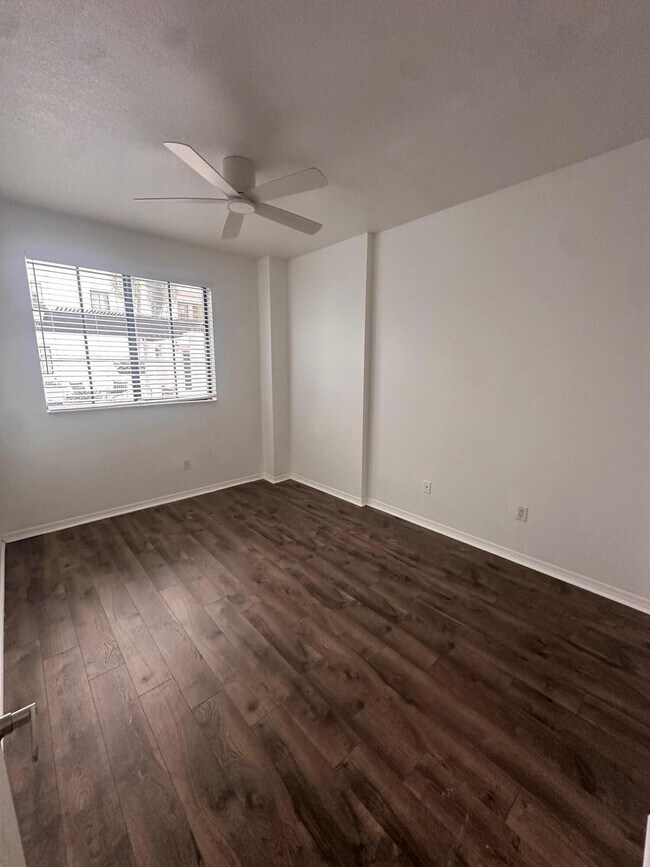 Building Photo - 233 S Federal Hwy