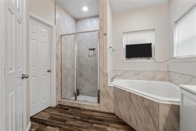 Building Photo - 605 Madeline Ct