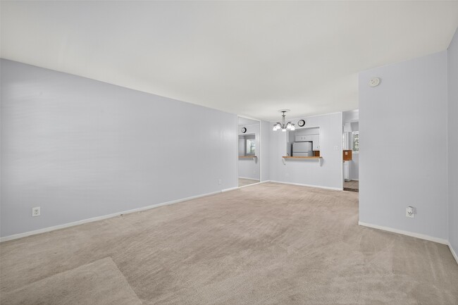 Building Photo - 9017 Gaylord Dr