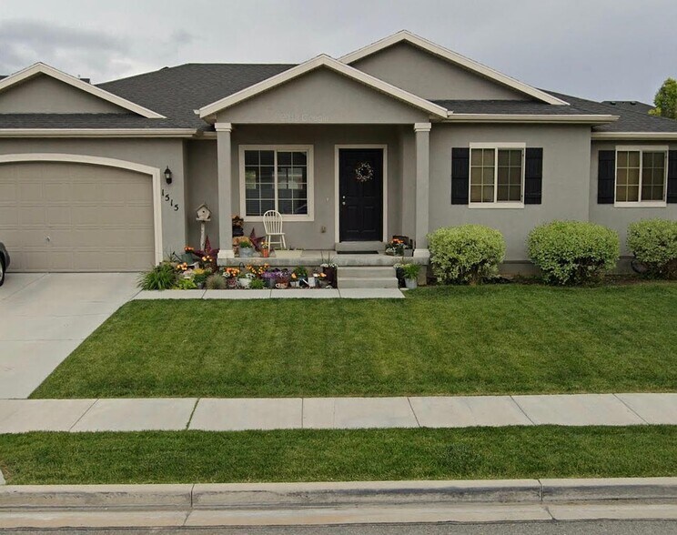 Building Photo - 1515 S Spring Creek Dr