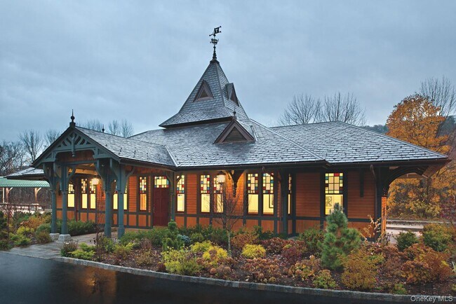 Building Photo - 7 Stone Ridge Rd