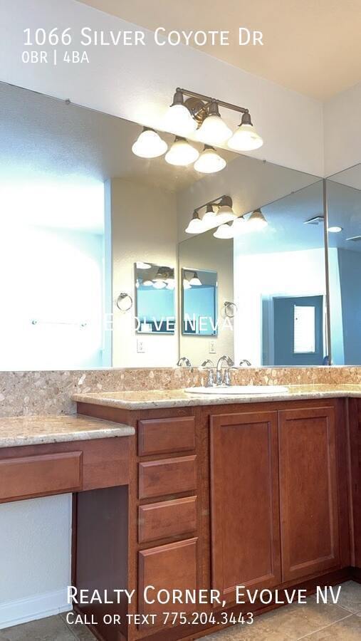 Building Photo - 1066 Silver Coyote Dr