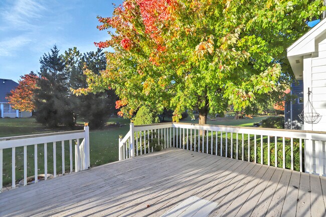 Building Photo - 40W148 Carl Sandburg Rd