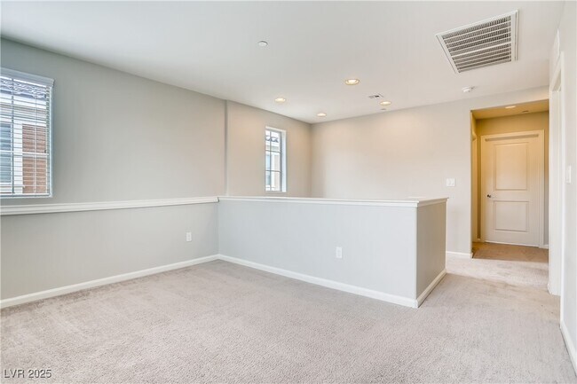 Building Photo - 2517 Bankhurst St