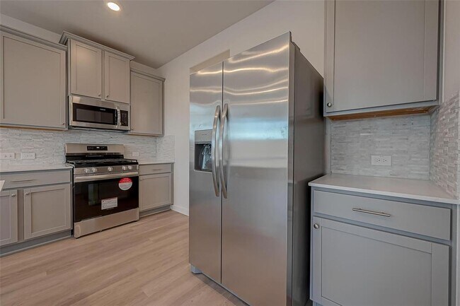 Building Photo - 17110 Pentland Hls Wy