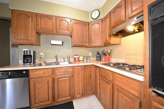 Building Photo - Fantastic 3bd/1ba home! Let yourself in!