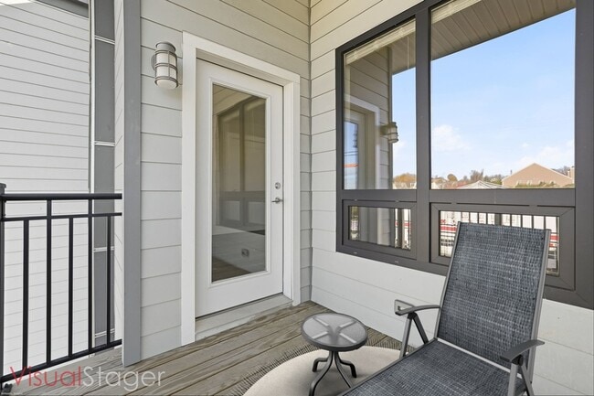 Building Photo - 71 Connecticut Ave