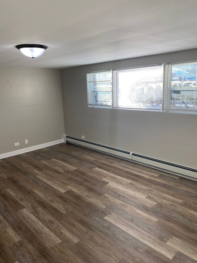 Building Photo - 1548 S 61st Ct