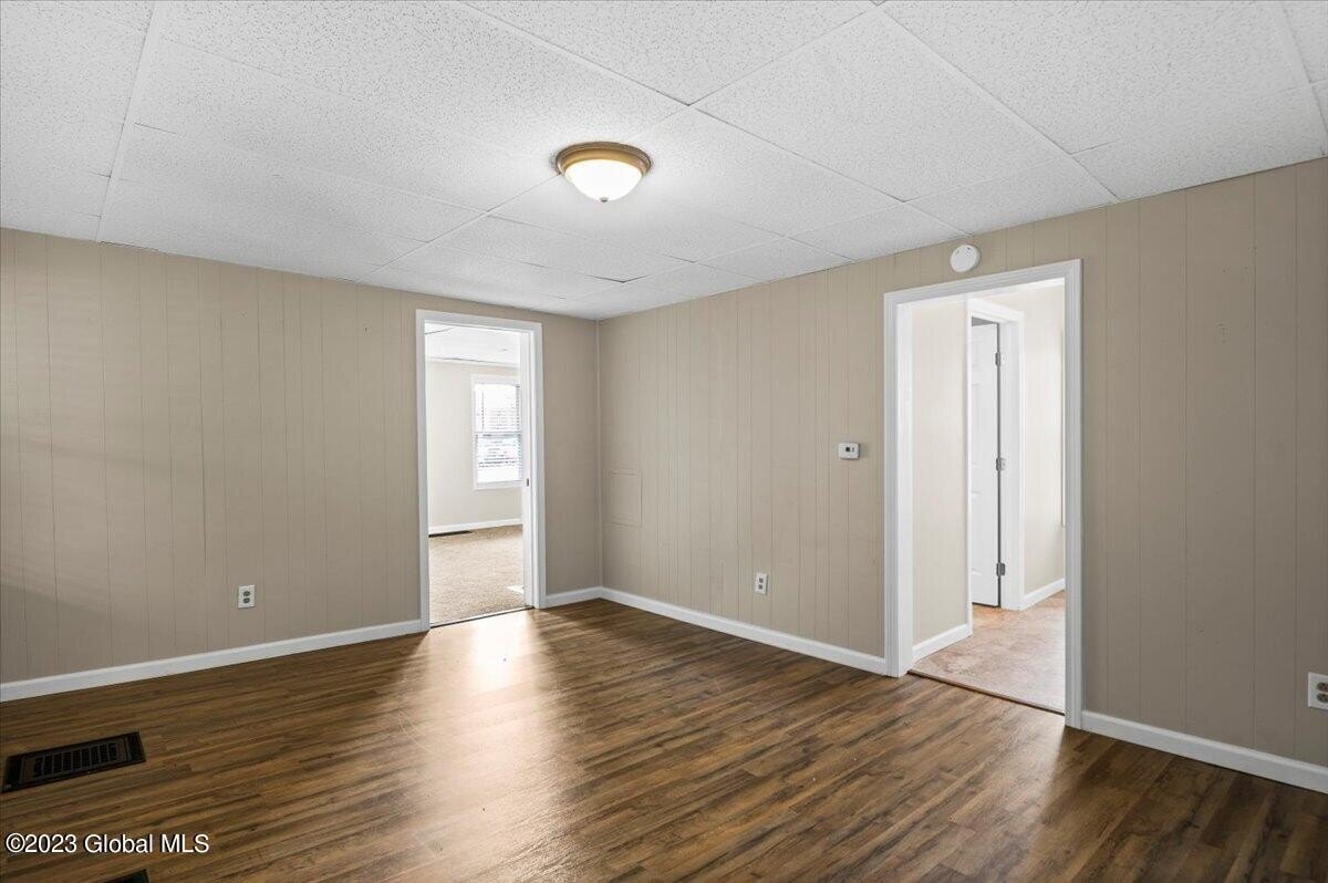 Building Photo - 57 Montcalm St