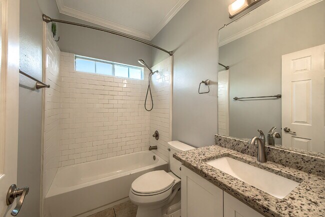 Building Photo - OFFERING 50% OFF THE 1ST MONTH'S RENT