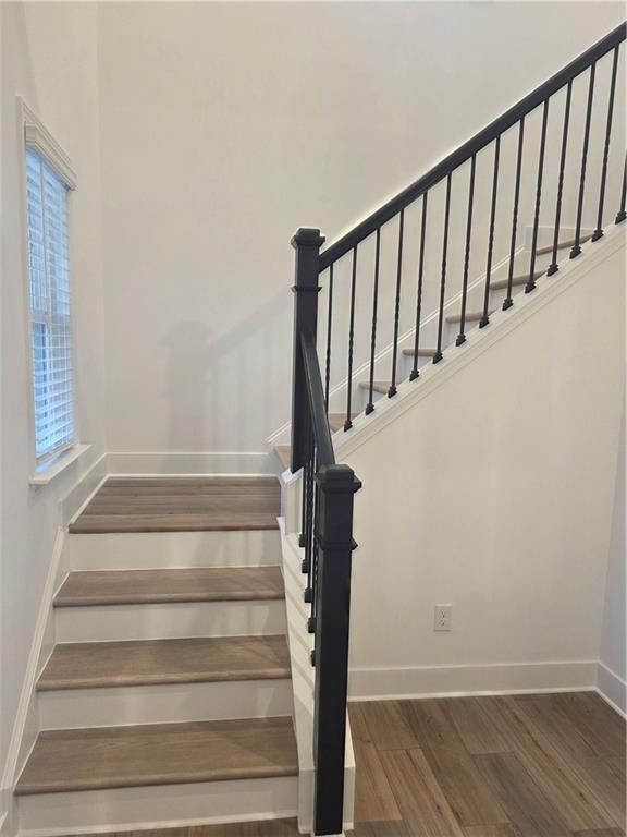 Building Photo - 221 Brownlee Rd