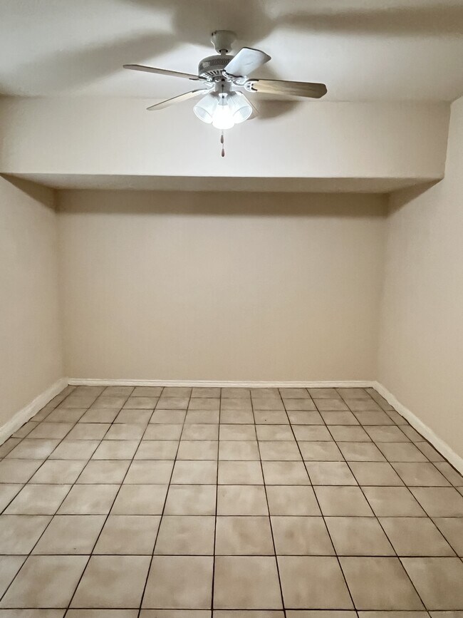 Building Photo - 6022 Ashley Spring