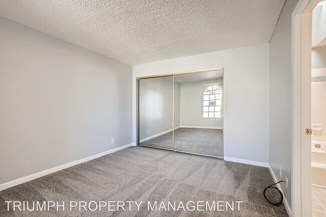 Building Photo - 2 br, 2 bath House - 2977 Juniper Hills Bl...