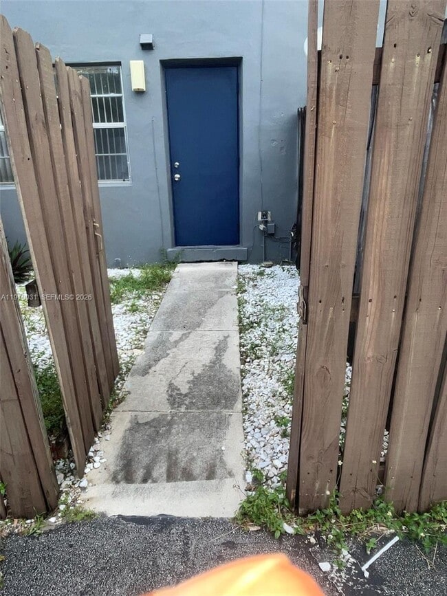 Building Photo - 4730 NW 9th Dr