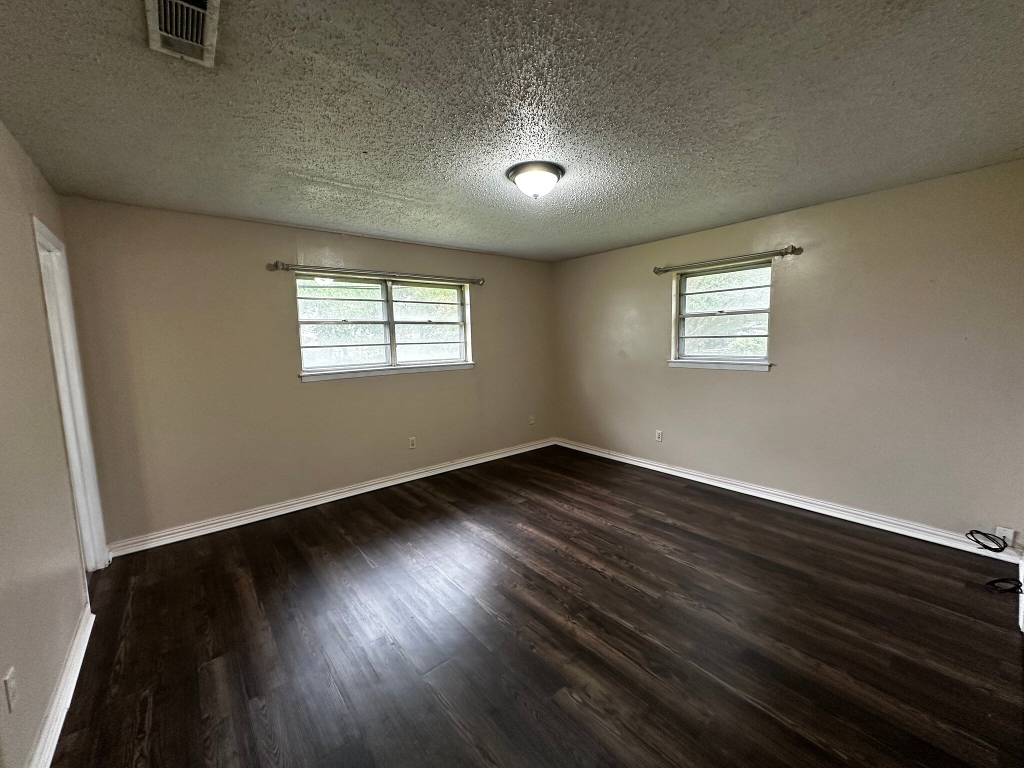 Building Photo - 179 Weldon Dr