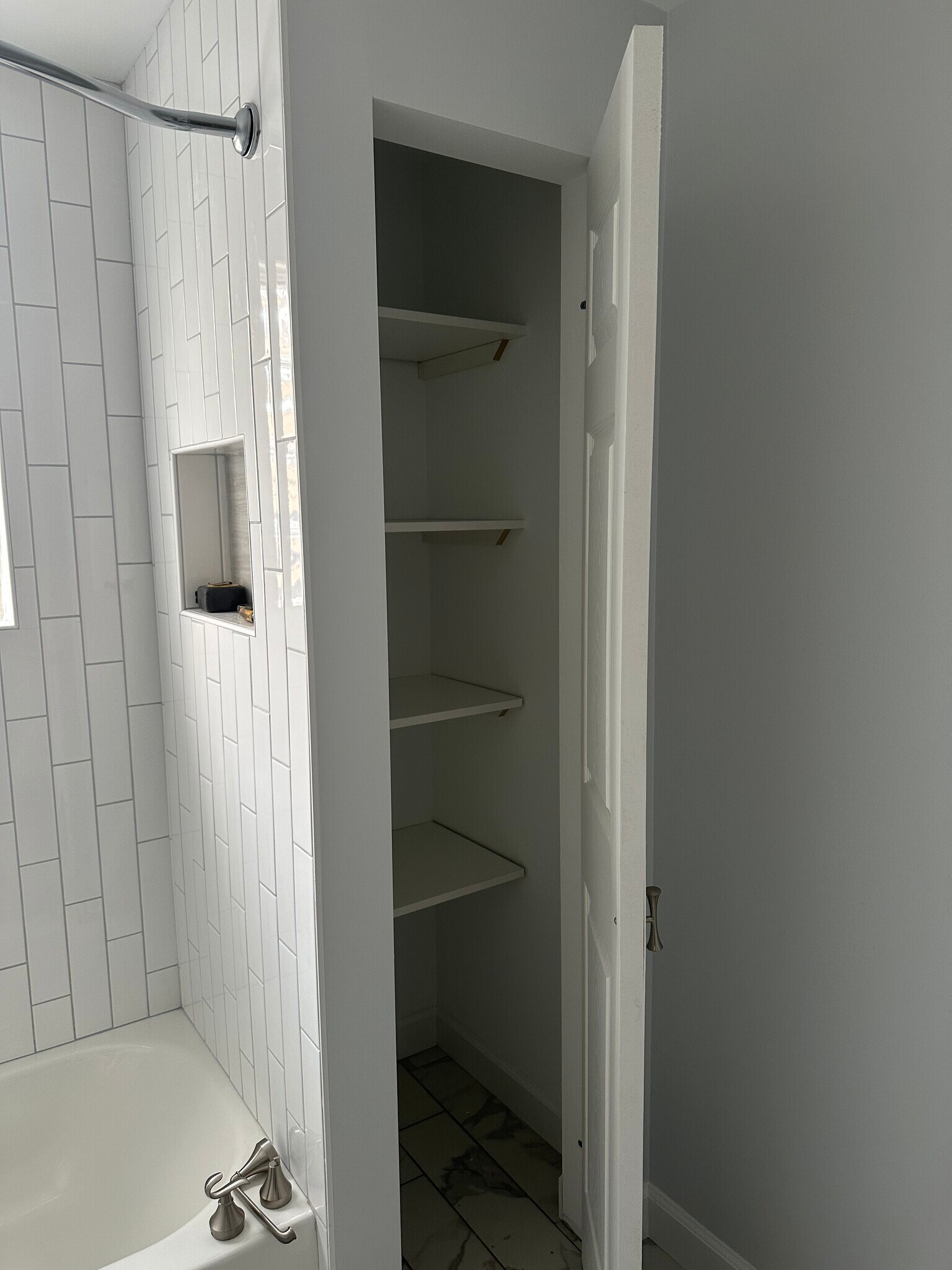 Bathroom closet - 4415 S Keeler Ave