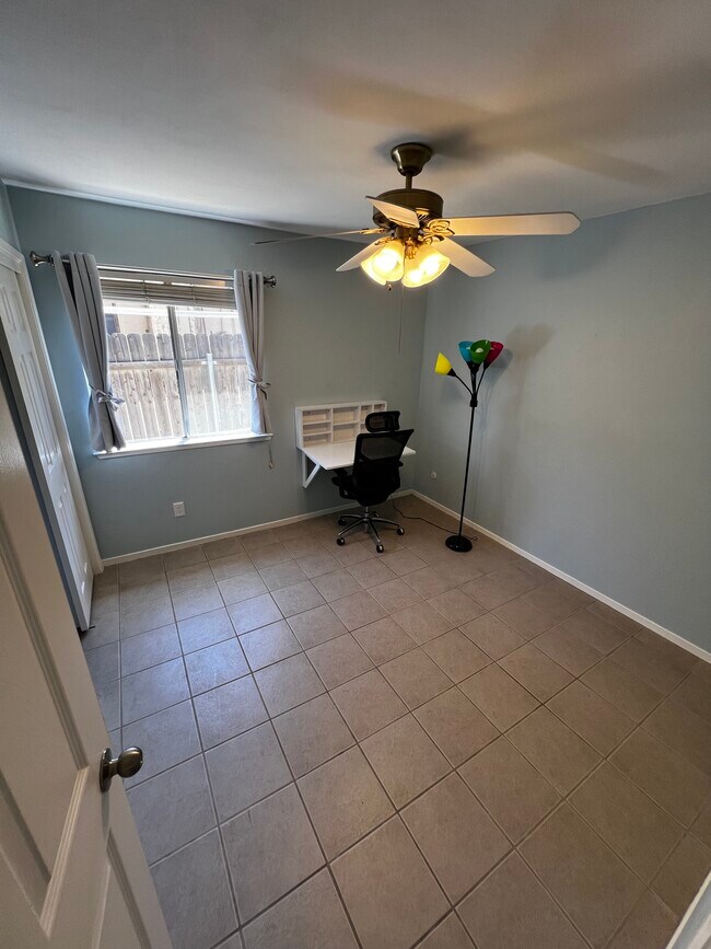 Building Photo - 27142 San Carlos Ave