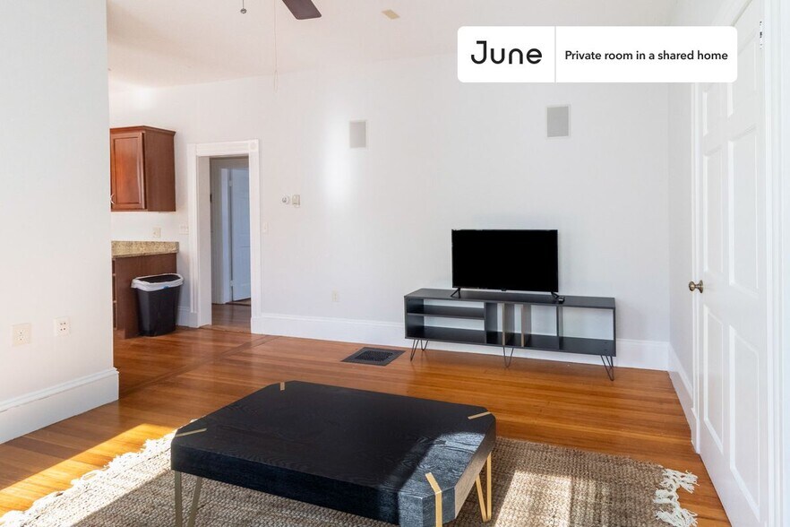 Building Photo - Room in Shared 3 bed/2 bath home in Central Square (Cambridge)