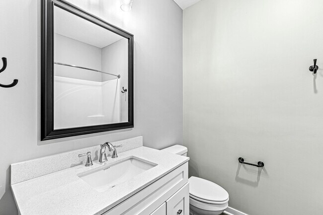 Building Photo - 260 N 10th St