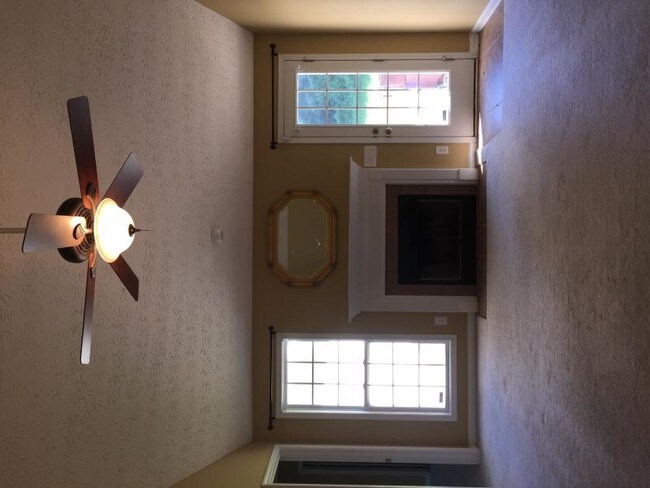 Building Photo - 7002 Hunter Hill Ct