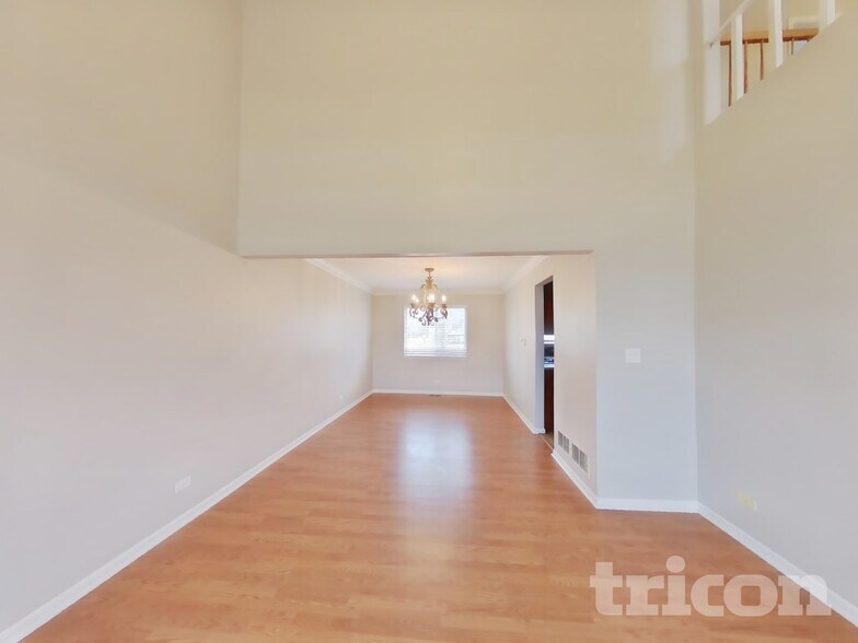 Building Photo - 16137 S Lexington Dr