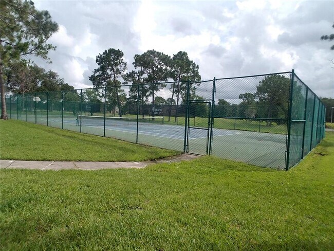 Building Photo - 14013 Fairway Island Dr