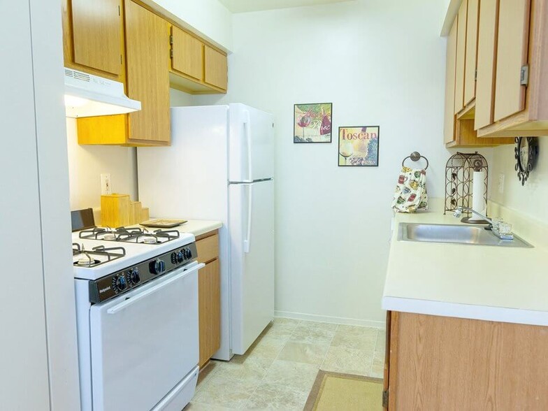 Youll Love Cooking in Your Kitchen - Gateway Townhomes