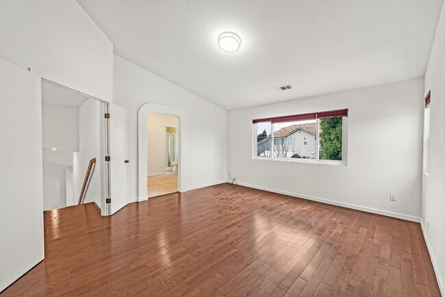 Building Photo - 1005 Mabel Josephine Ct