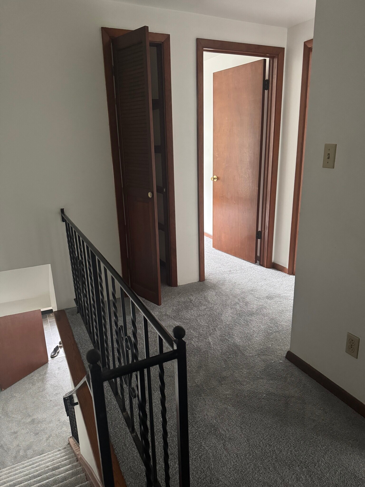 Upstairs hallway - 17 Sunshine Dr