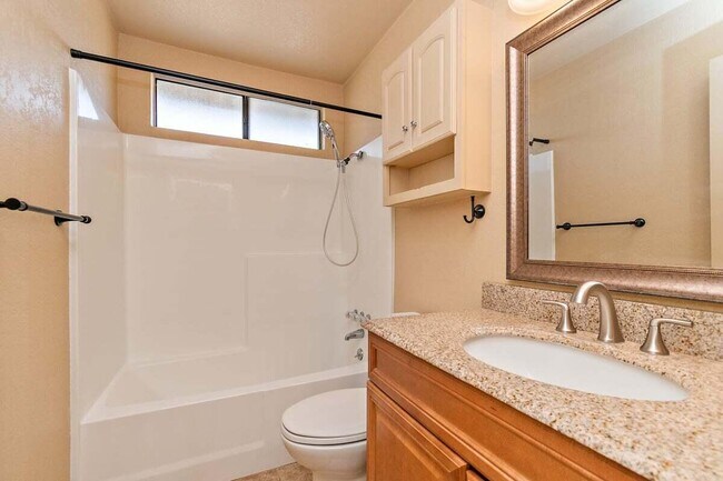 Building Photo - 49434 Mojave Dr