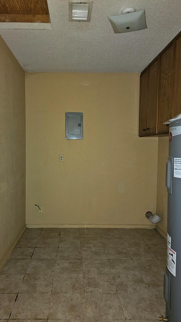Building Photo - 4720 W Cuthbert Ave
