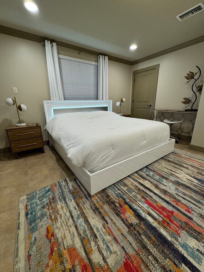 Building Photo - 107 Melvyn Dr