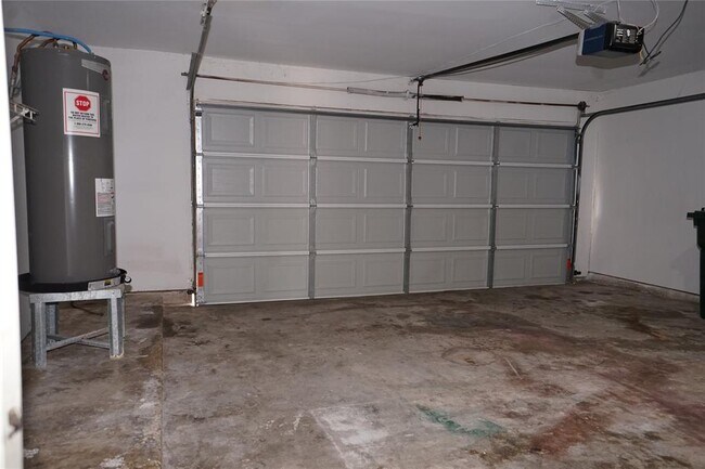 Building Photo - 3130 Windmill St