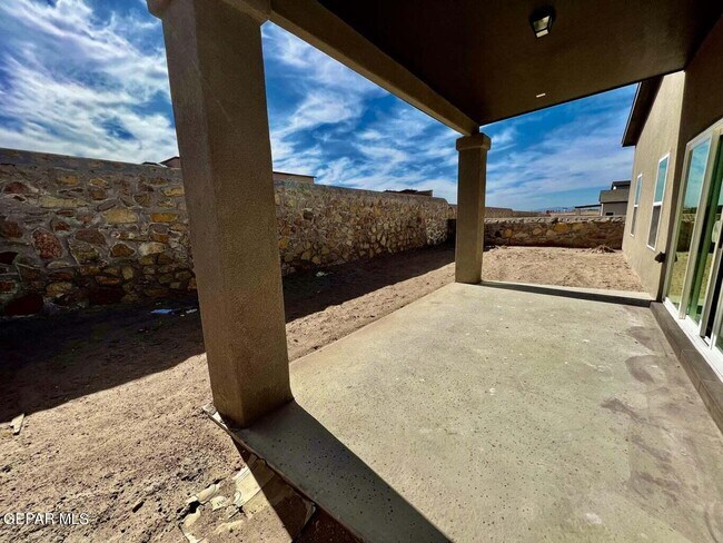 Building Photo - 13652 Glen Vista Ln