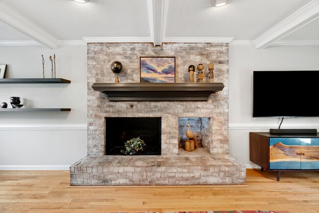 Building Photo - 717 Hempstead Ct