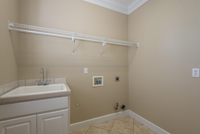 Building Photo - 1809 Abbey Wood Ln