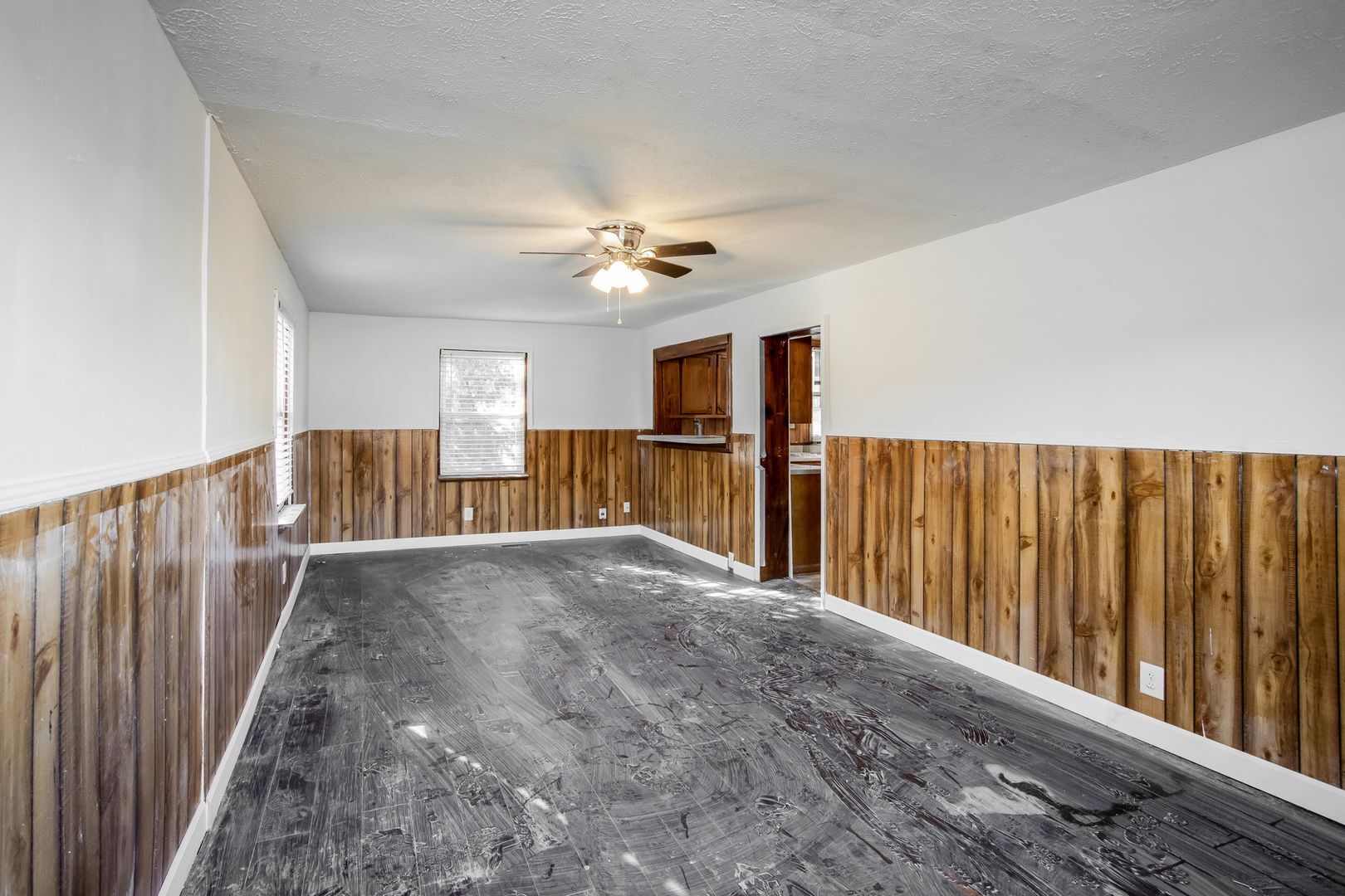 Building Photo - 2110 Brown Ave