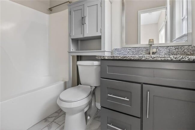 Building Photo - 991 Ada Ave NW