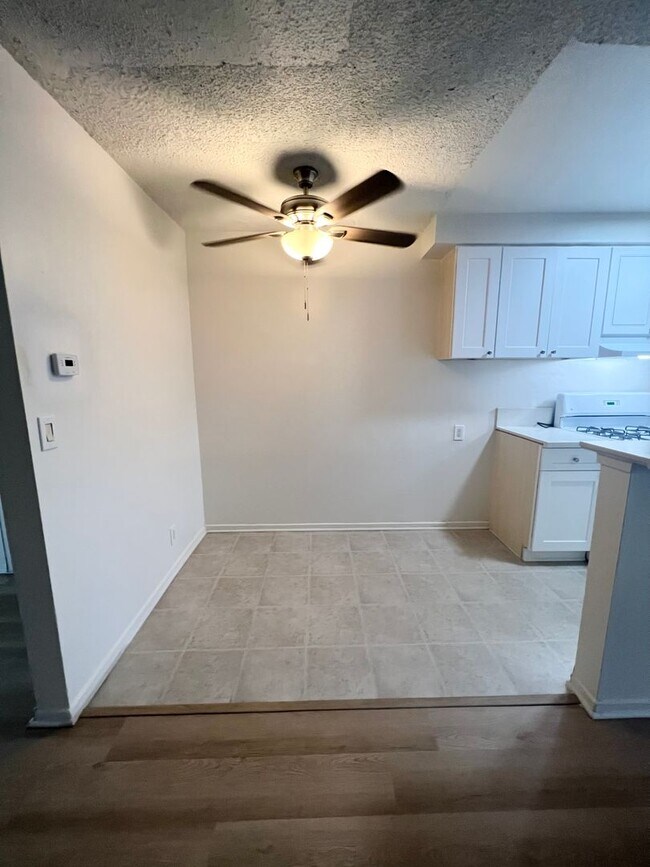Interior Photo - 138TH